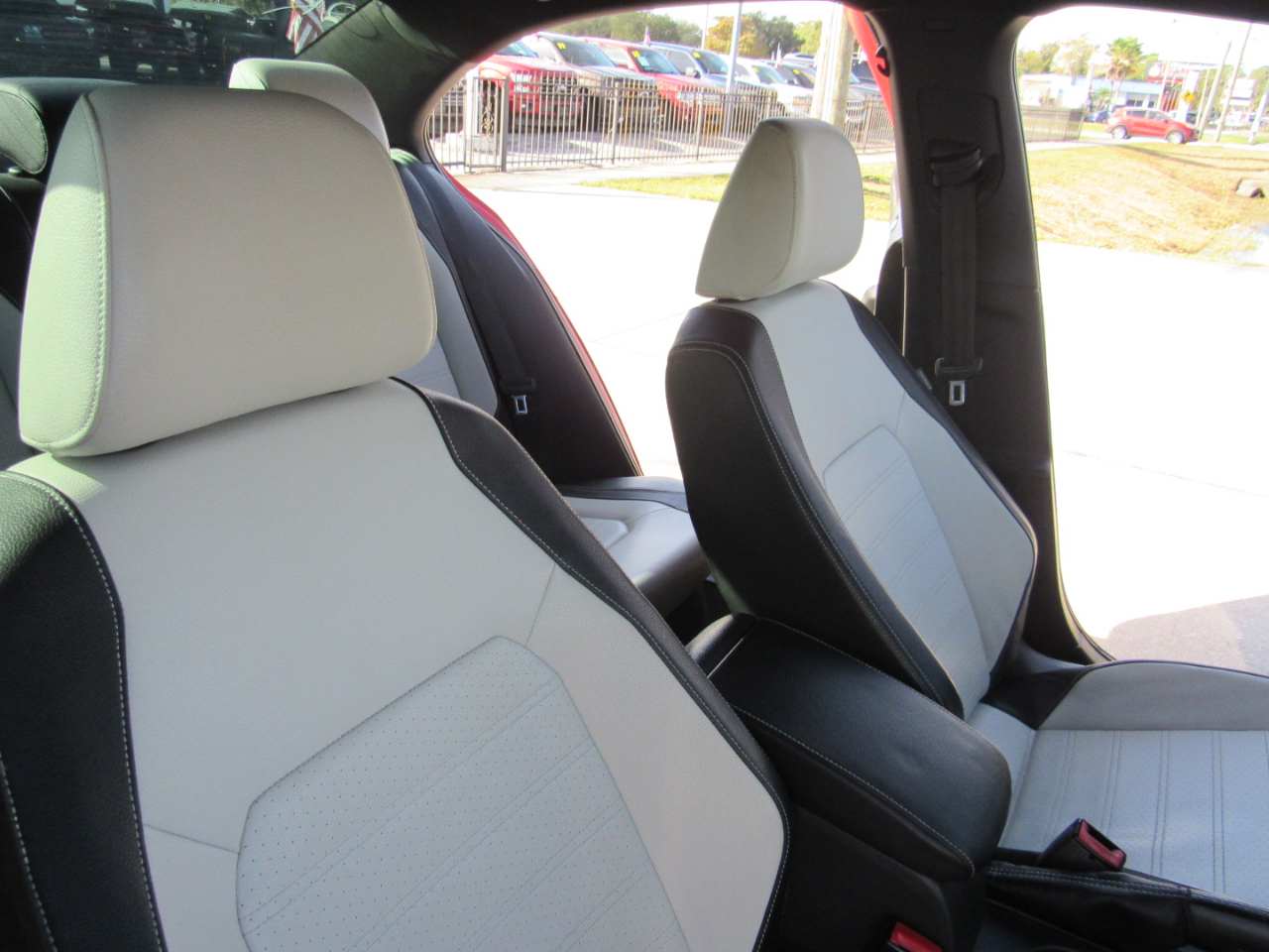 Volkswagen Jetta Sedan 4dr Auto 1.8T Sport PZEV 2016