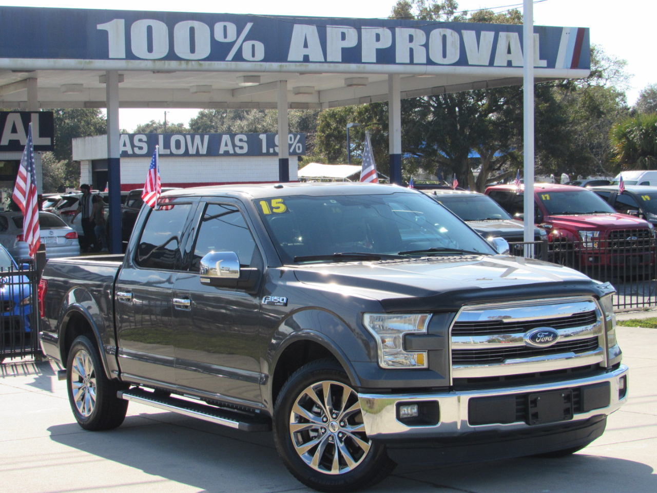 Ford F-150 2WD SuperCrew 145" Lariat 2015