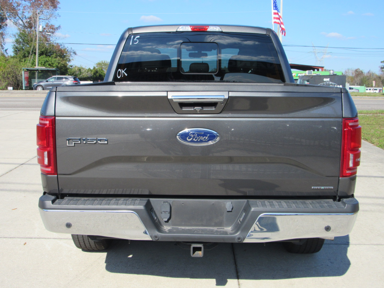 Ford F-150 2WD SuperCrew 145" Lariat 2015