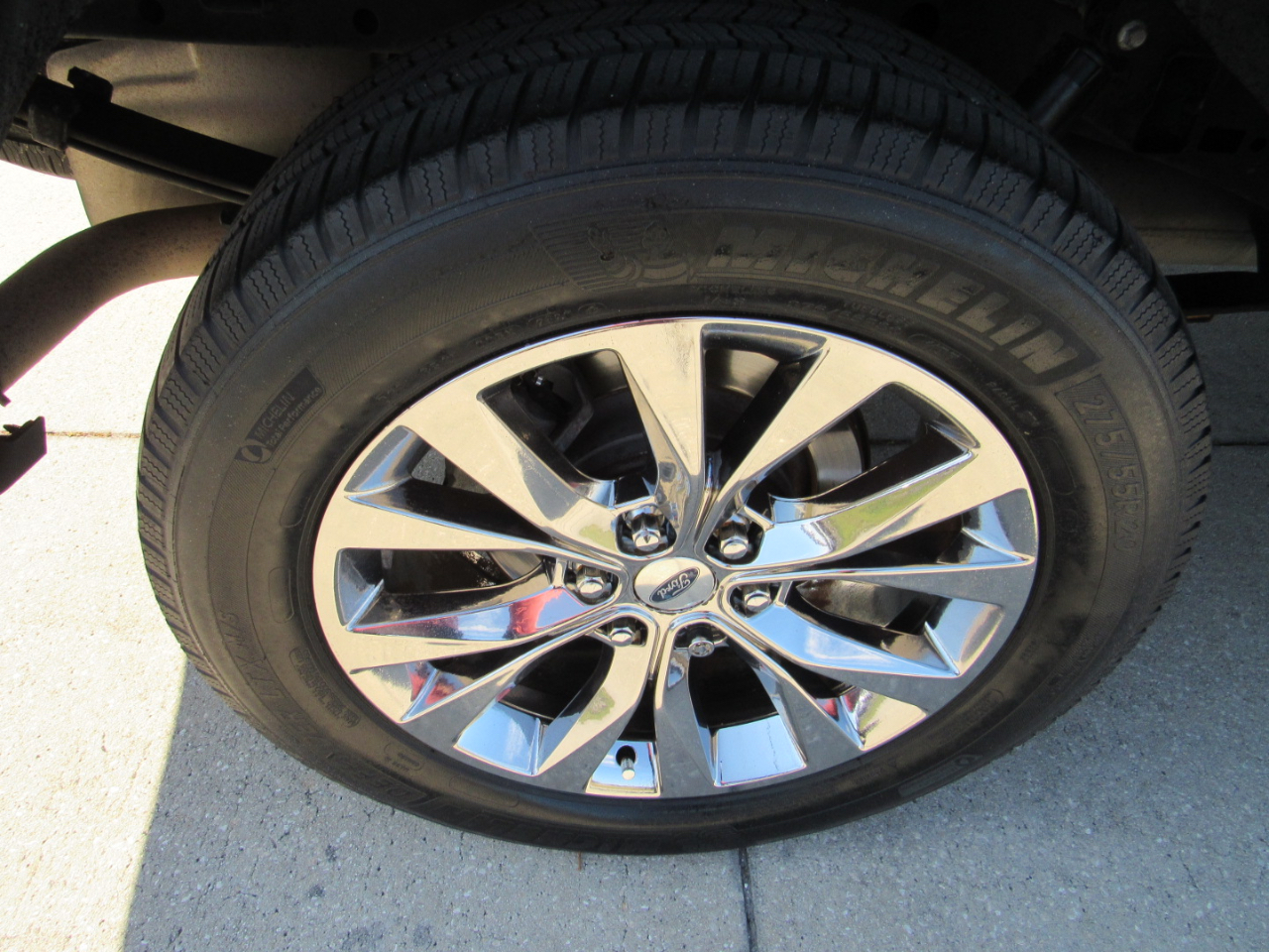 Ford F-150 2WD SuperCrew 145" Lariat 2015