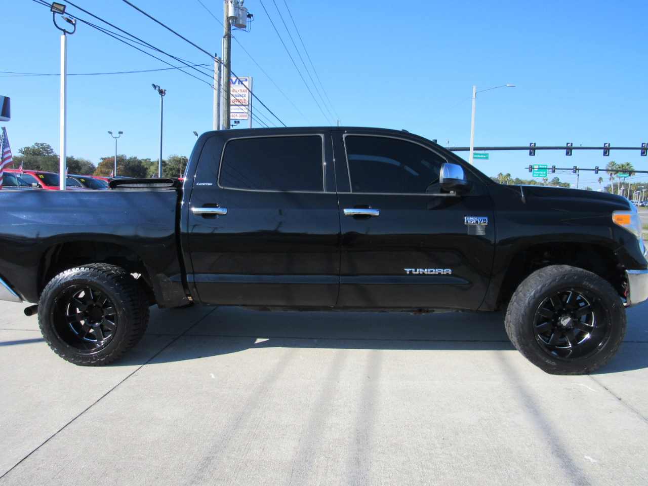 Toyota Tundra 2WD Truck CrewMax 5.7L FFV V8 6-Spd AT LTD (Natl) 2016