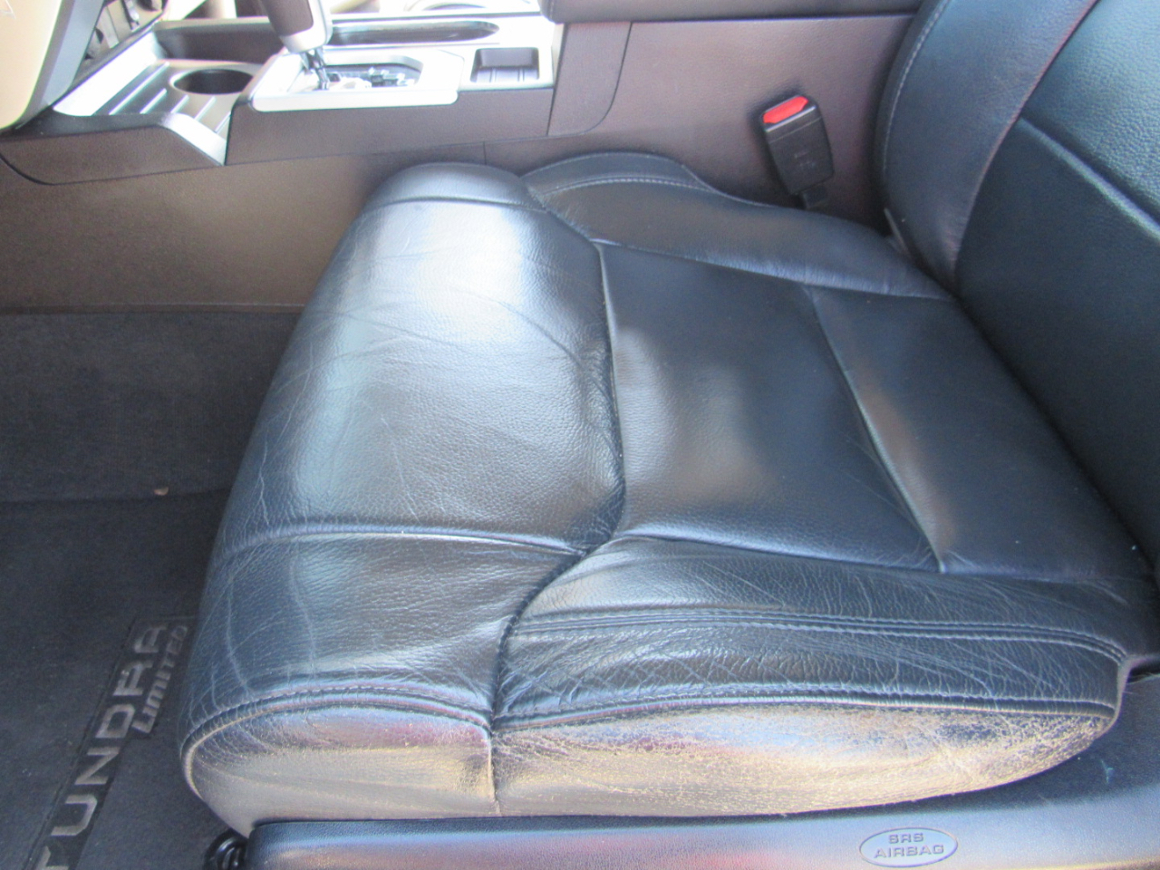 Toyota Tundra 2WD Truck CrewMax 5.7L FFV V8 6-Spd AT LTD (Natl) 2016