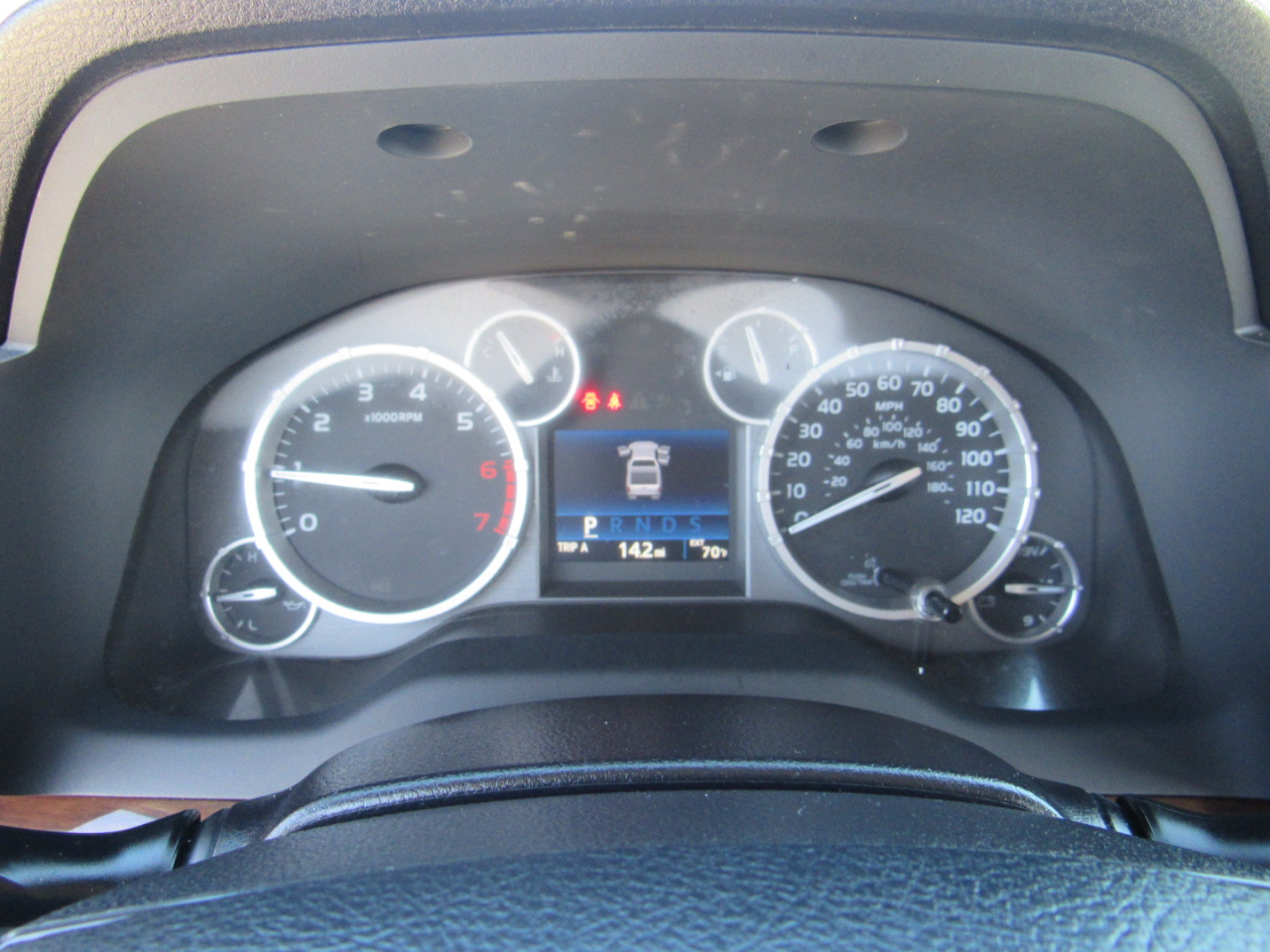 Toyota Tundra 2WD Truck CrewMax 5.7L FFV V8 6-Spd AT LTD (Natl) 2016