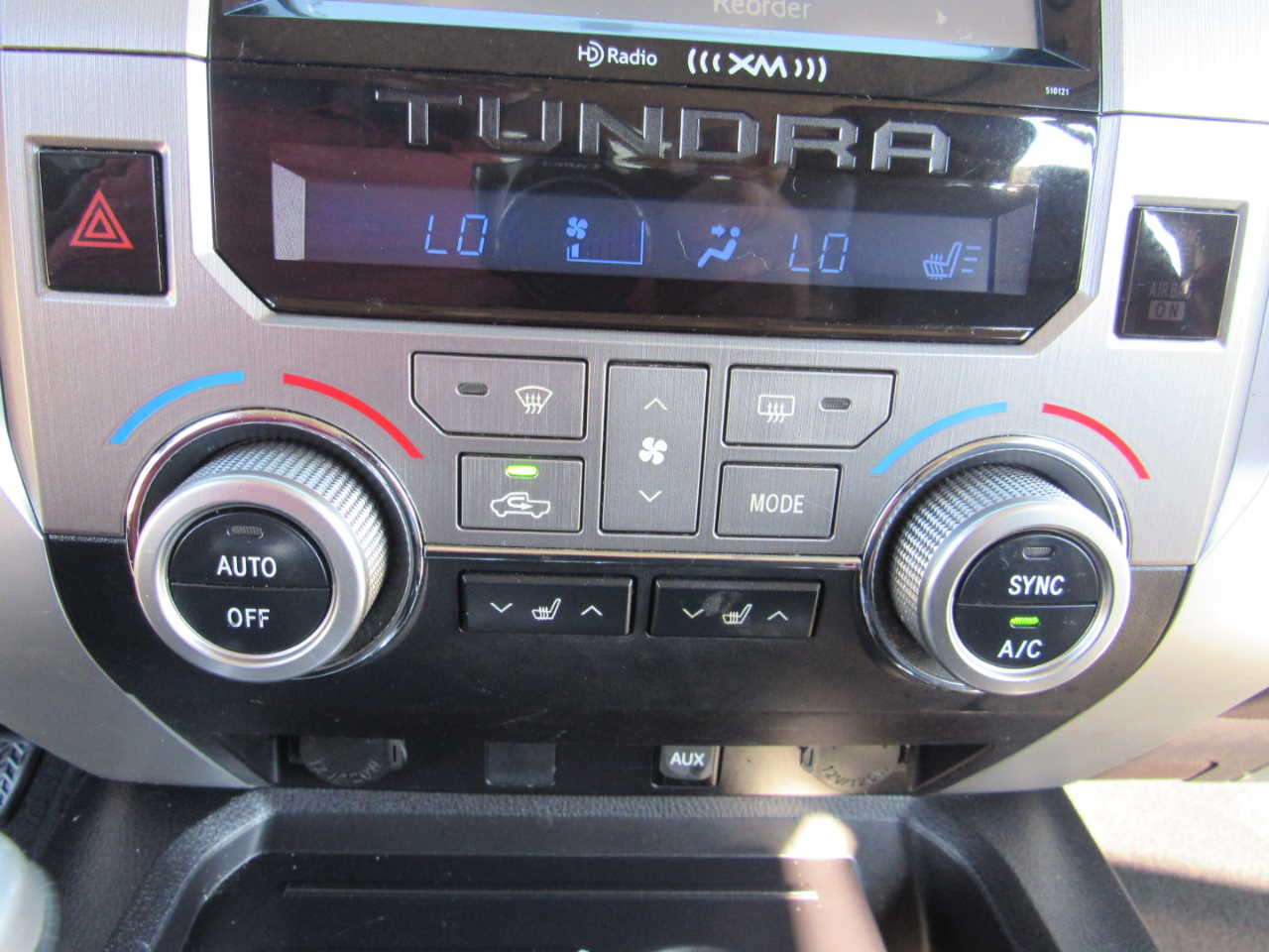 Toyota Tundra 2WD Truck CrewMax 5.7L FFV V8 6-Spd AT LTD (Natl) 2016