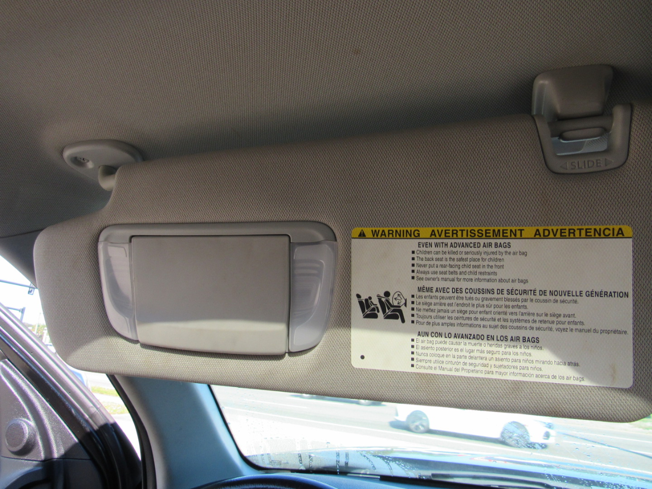 Toyota Tundra 2WD Truck CrewMax 5.7L FFV V8 6-Spd AT LTD (Natl) 2016