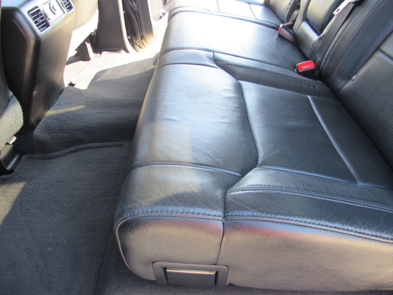 Toyota Tundra 2WD Truck CrewMax 5.7L FFV V8 6-Spd AT LTD (Natl) 2016