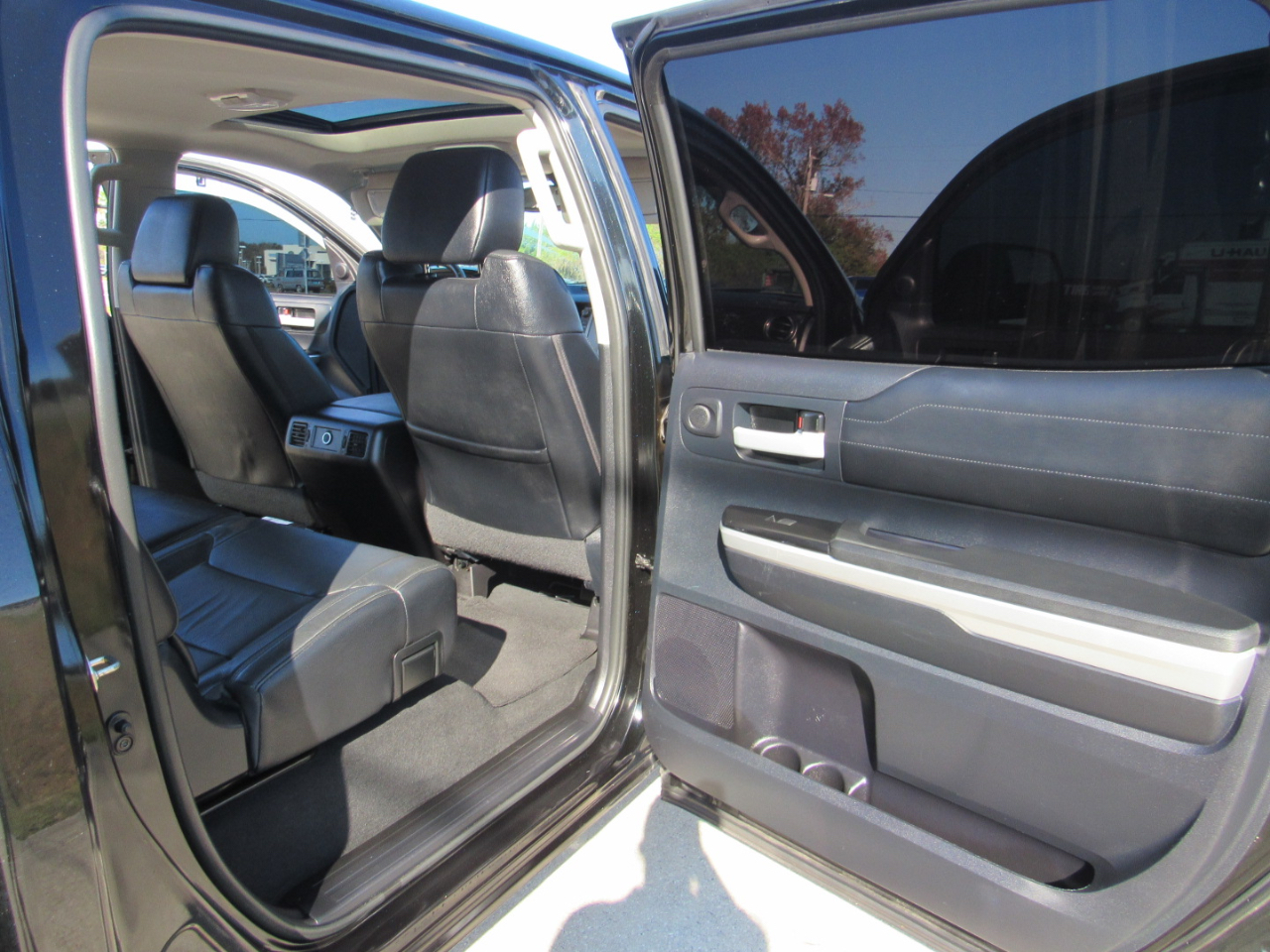 Toyota Tundra 2WD Truck CrewMax 5.7L FFV V8 6-Spd AT LTD (Natl) 2016