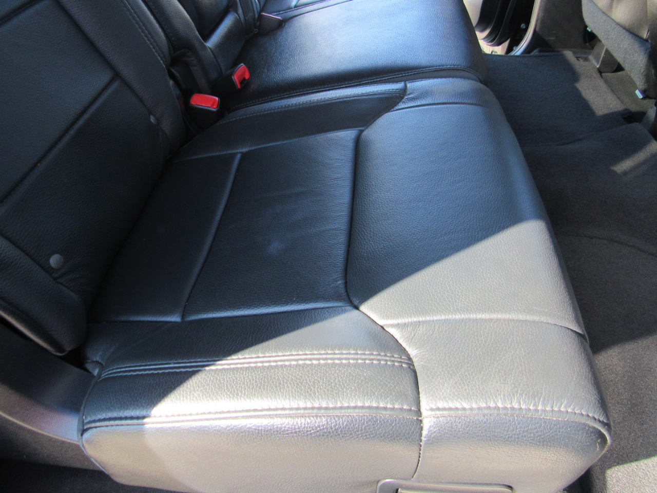 Toyota Tundra 2WD Truck CrewMax 5.7L FFV V8 6-Spd AT LTD (Natl) 2016