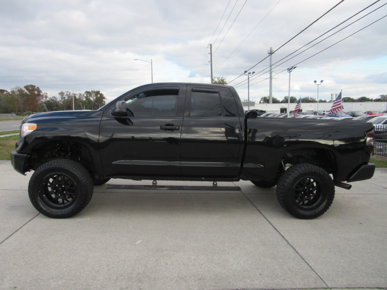 Toyota Tundra 2WD Truck Double Cab 4.6L V8 6-Spd AT SR5 (Natl) 2015