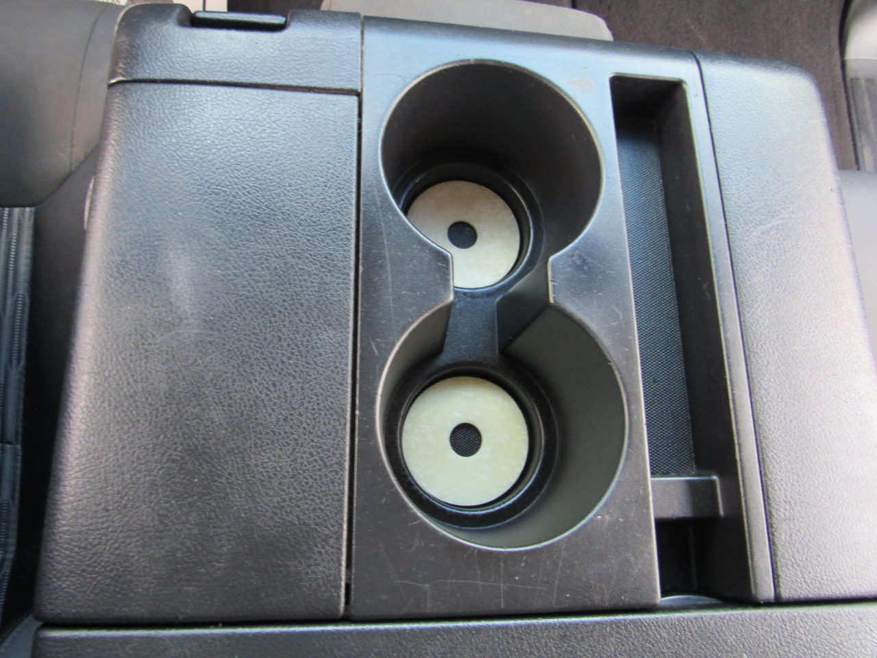 Toyota Tundra 2WD Truck Double Cab 4.6L V8 6-Spd AT SR5 (Natl) 2015