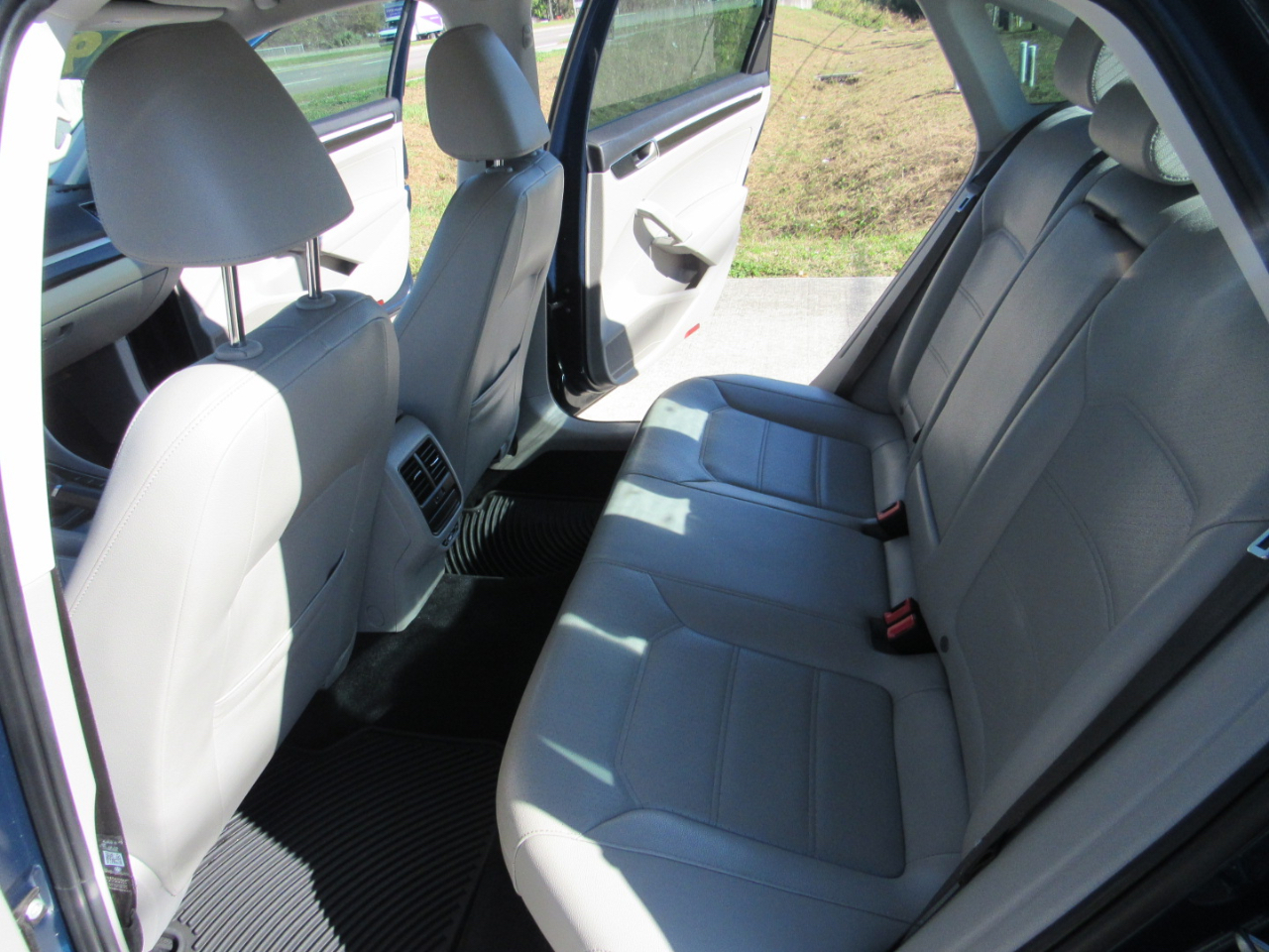 Volkswagen Passat 2.0T SE R-Line Auto 2019