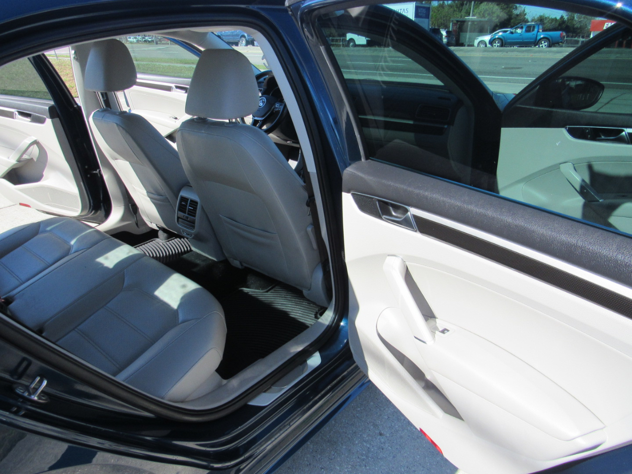 Volkswagen Passat 2.0T SE R-Line Auto 2019