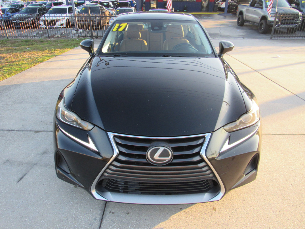 Lexus IS IS Turbo RWD 2017