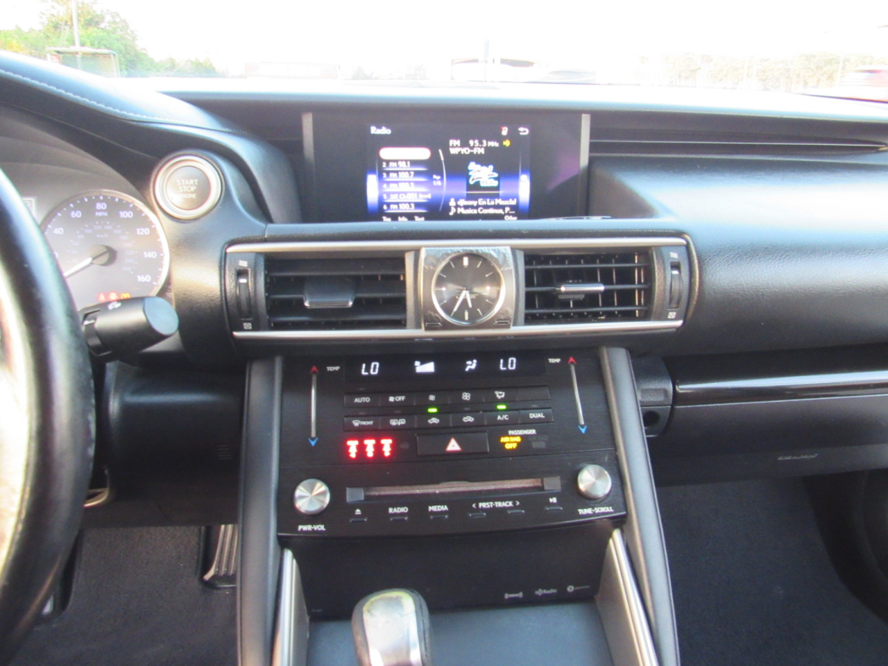 Lexus IS IS Turbo RWD 2017