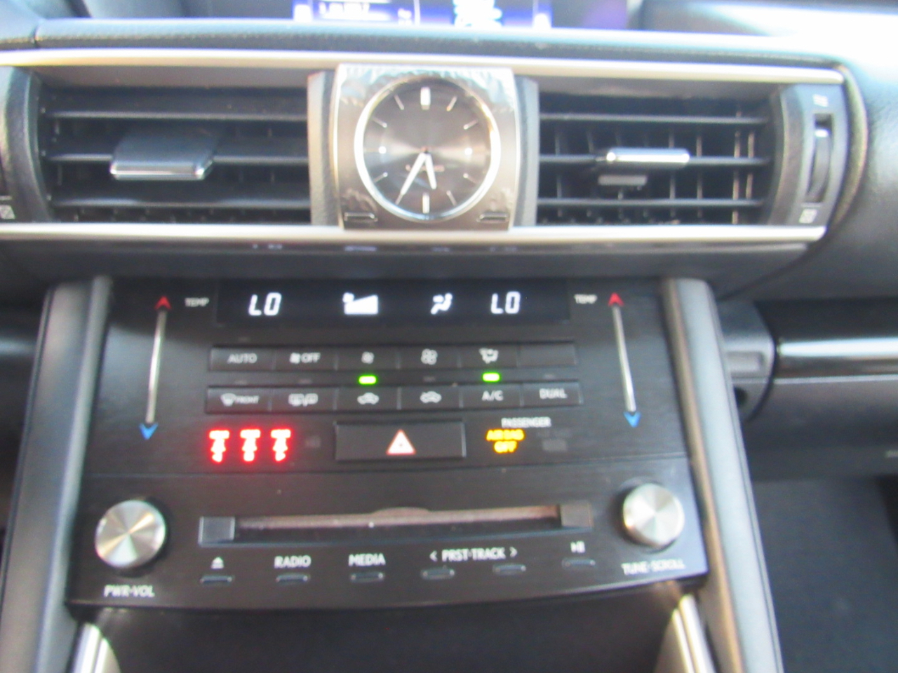 Lexus IS IS Turbo RWD 2017