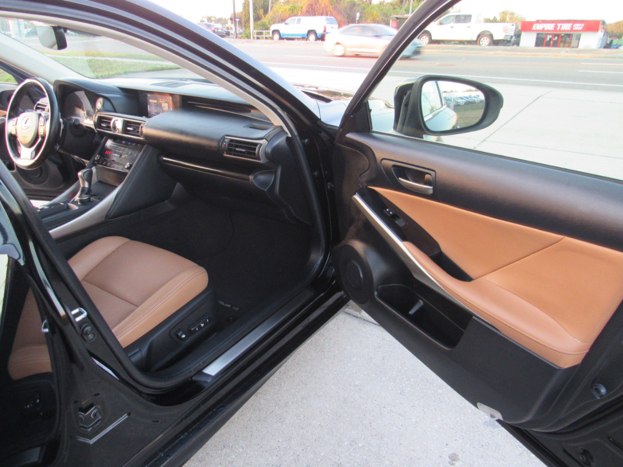 Lexus IS IS Turbo RWD 2017