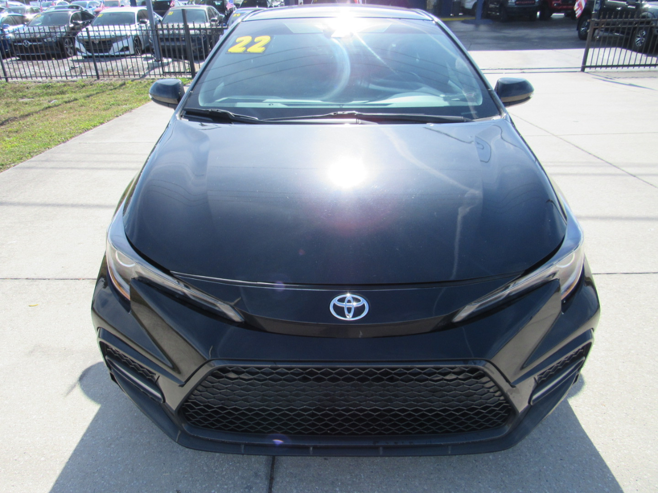 Toyota Corolla SE Nightshade CVT (Natl) 2022