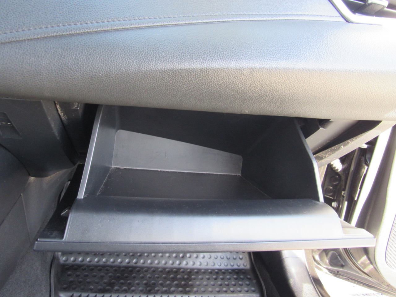 Toyota Corolla SE Nightshade CVT (Natl) 2022