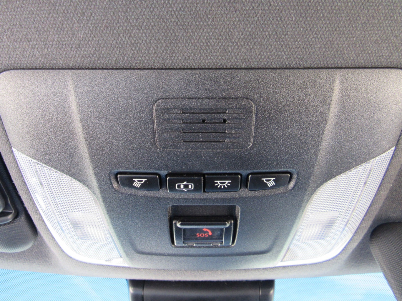 Toyota Corolla SE Nightshade CVT (Natl) 2022