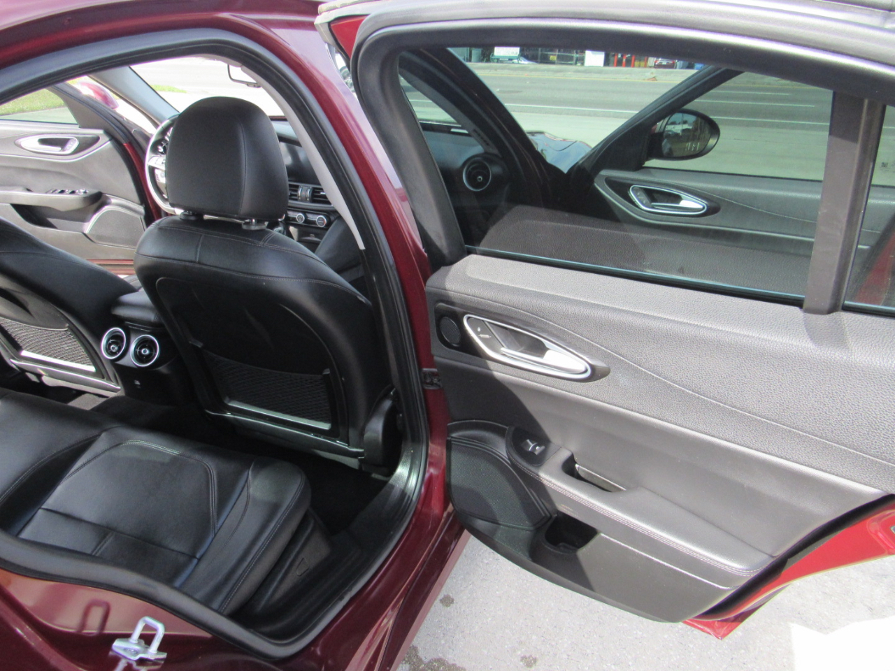 Alfa Romeo Giulia RWD 2017