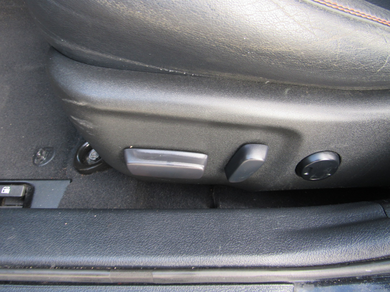 Toyota Camry 4dr Sdn I4 Auto SE w/Special Edition Pkg (Natl) 2016