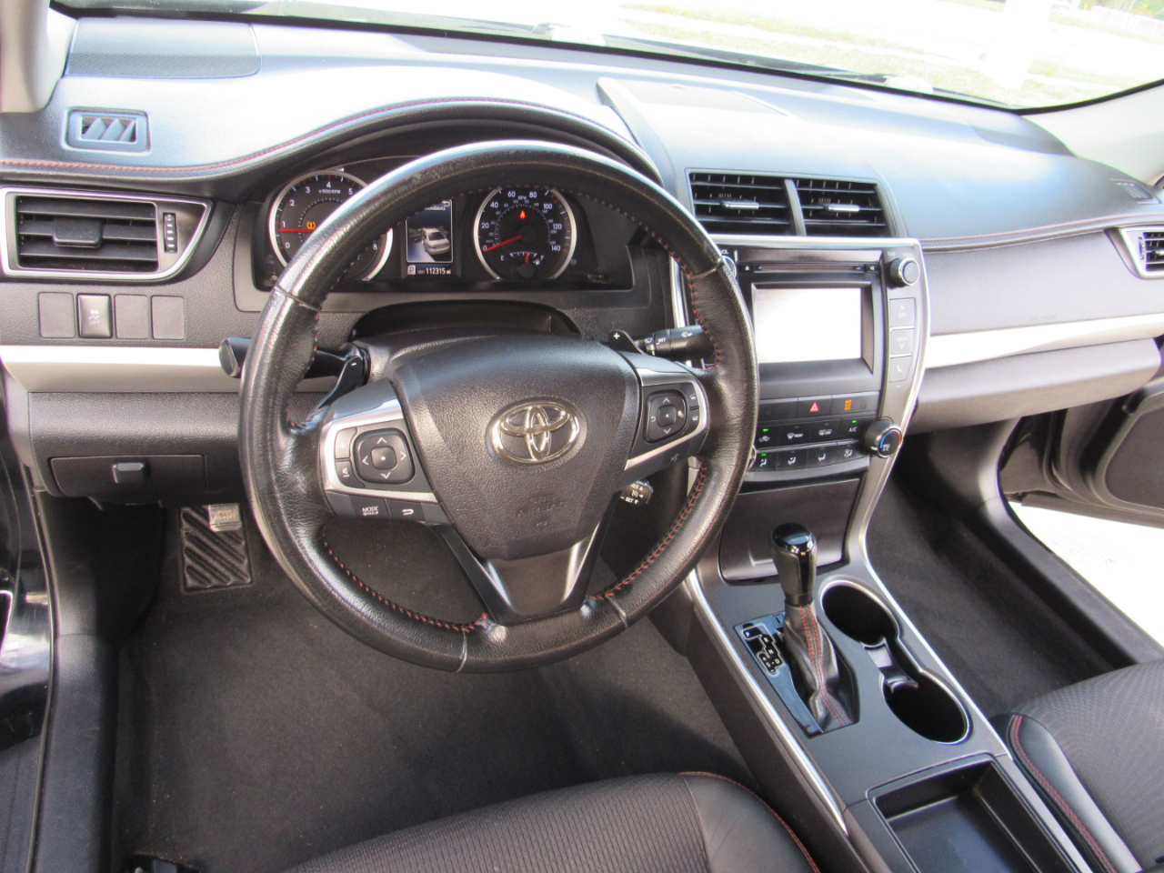 Toyota Camry 4dr Sdn I4 Auto SE w/Special Edition Pkg (Natl) 2016