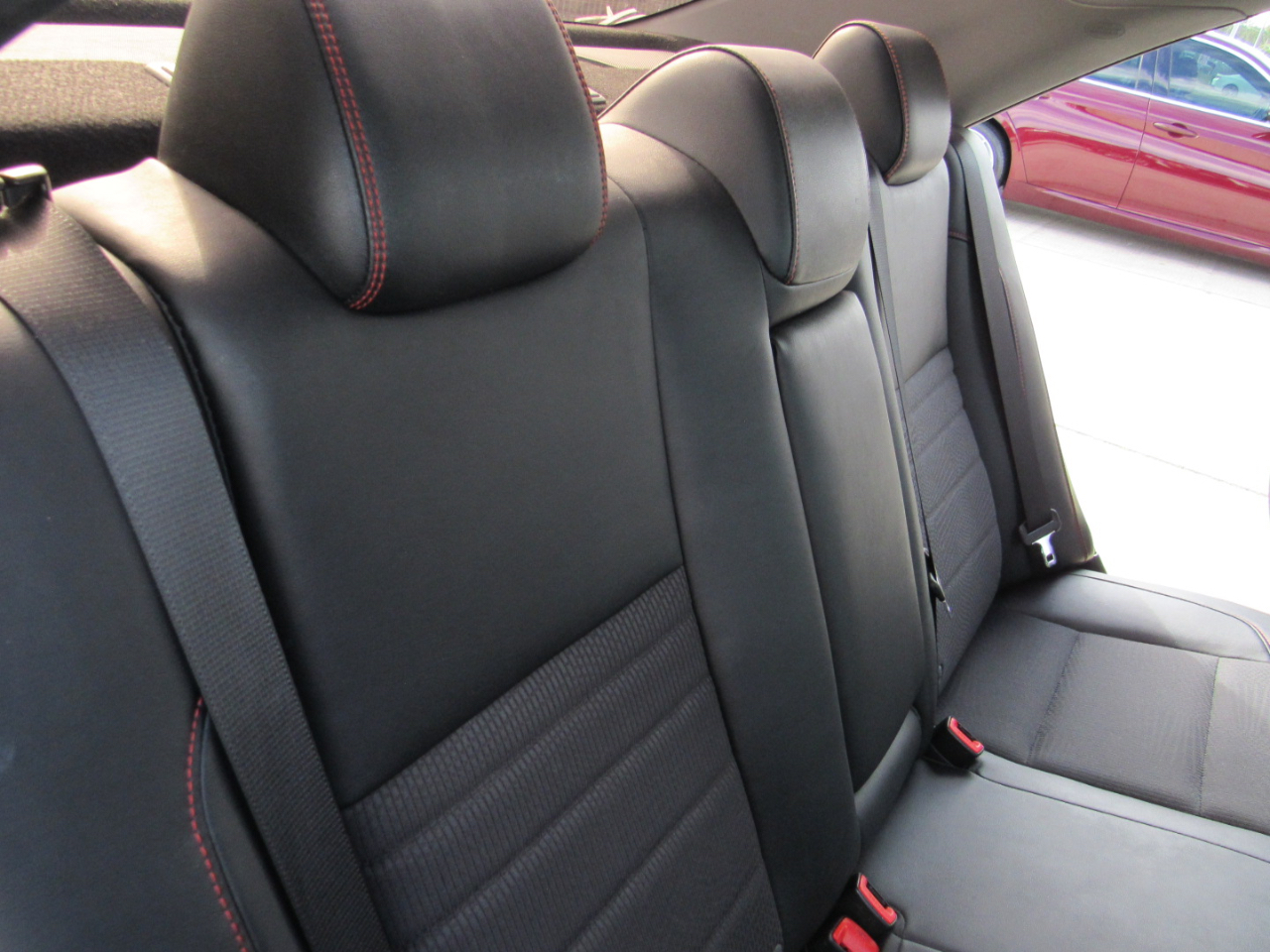 Toyota Camry 4dr Sdn I4 Auto SE w/Special Edition Pkg (Natl) 2016