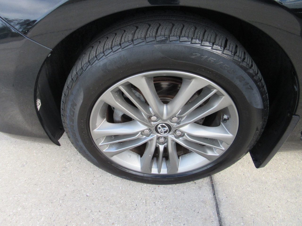 Toyota Camry 4dr Sdn I4 Auto SE w/Special Edition Pkg (Natl) 2016