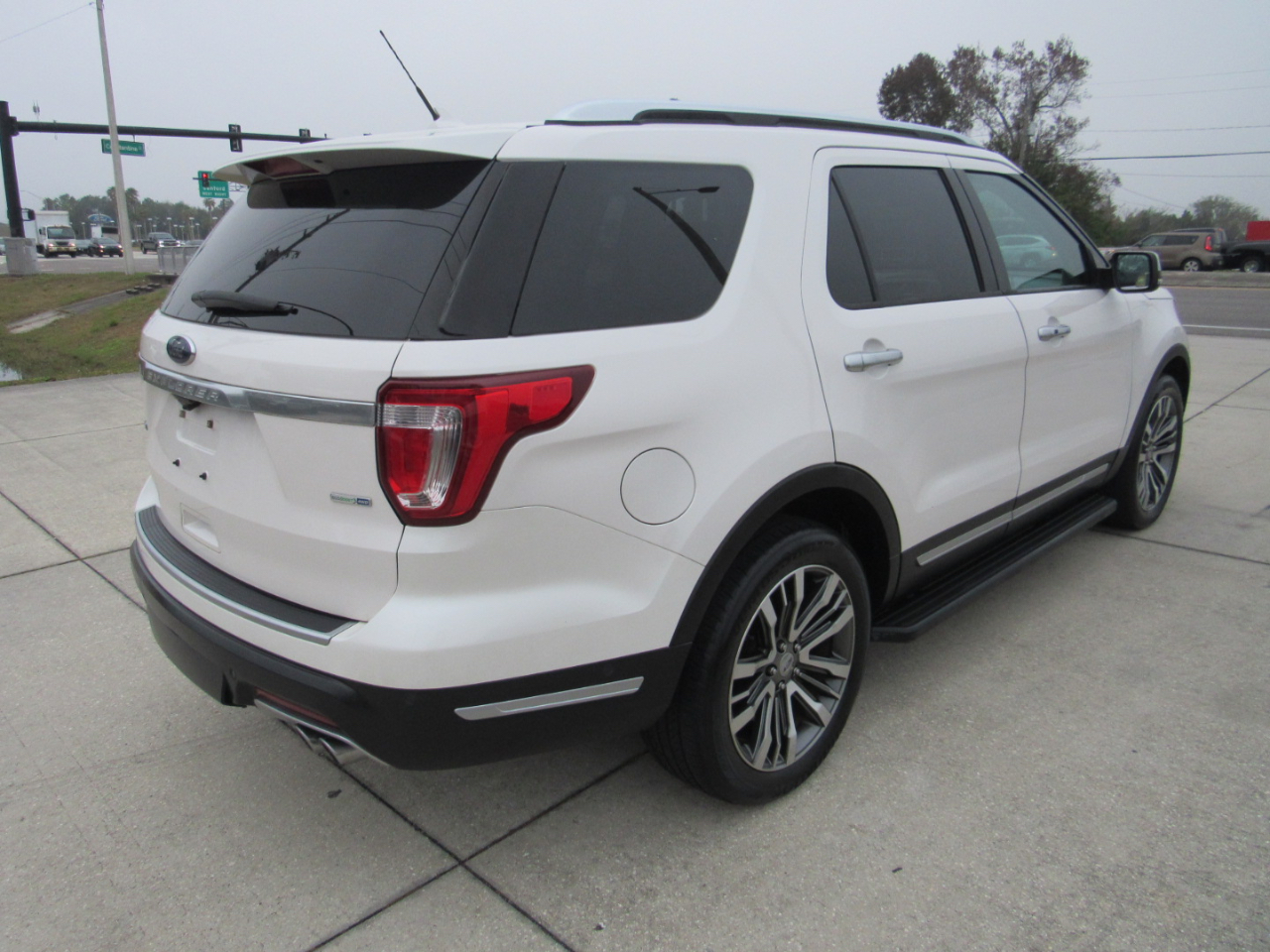 Ford Explorer Platinum 4WD 2019