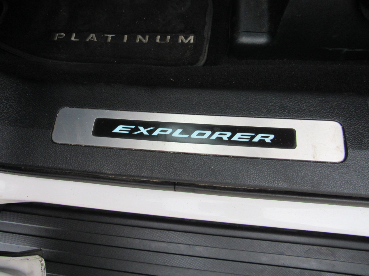 Ford Explorer Platinum 4WD 2019