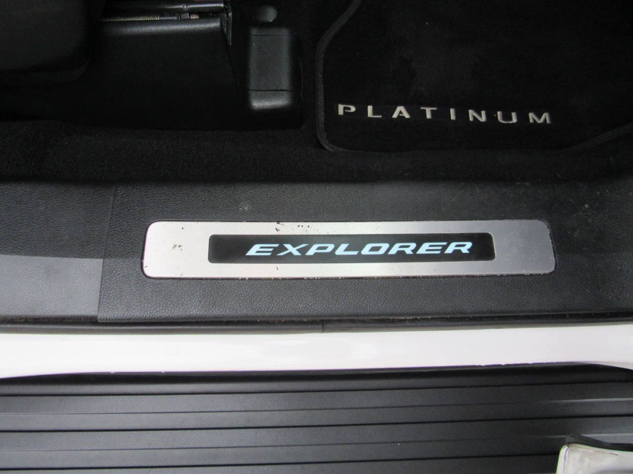 Ford Explorer Platinum 4WD 2019