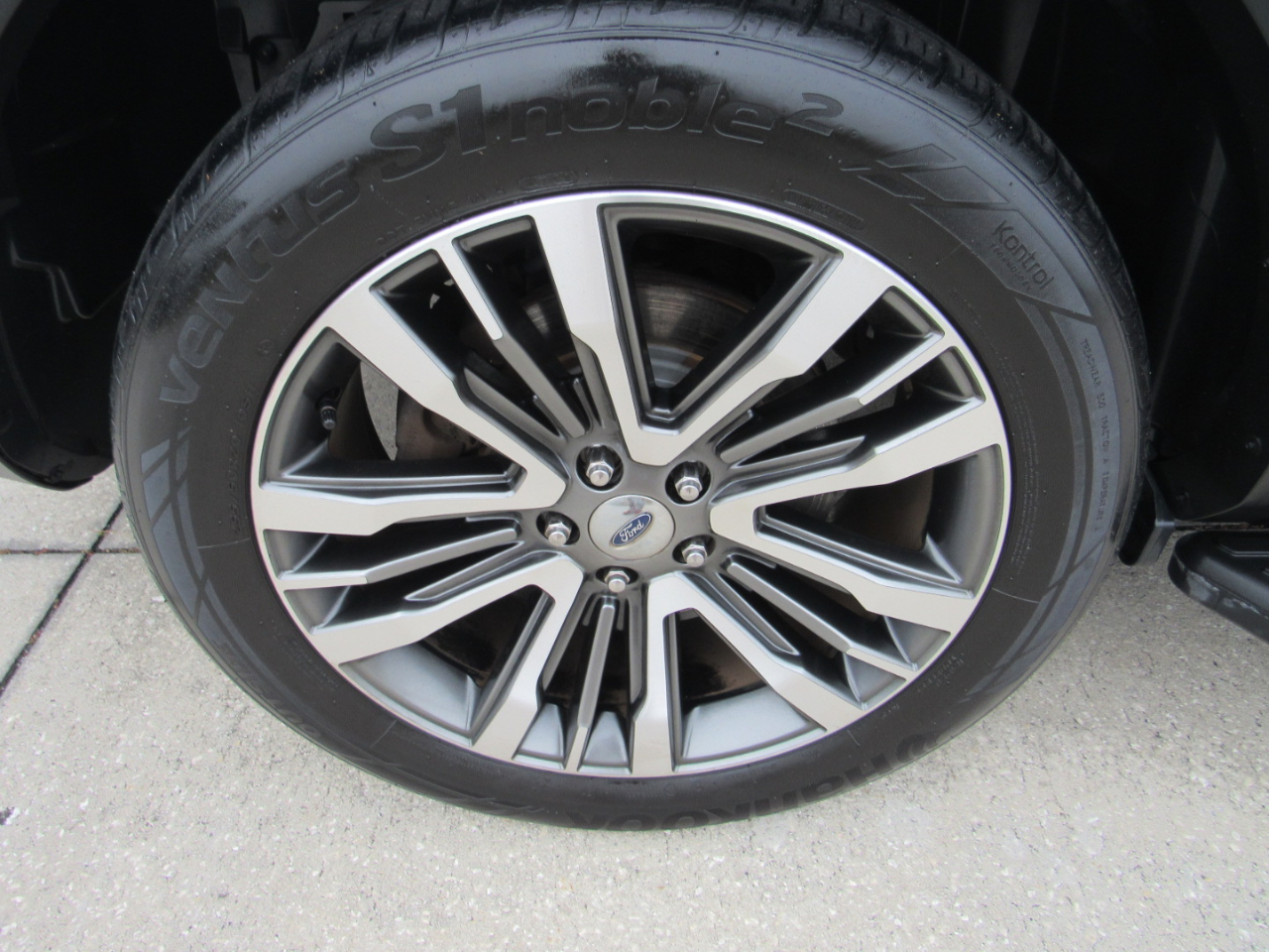 Ford Explorer Platinum 4WD 2019