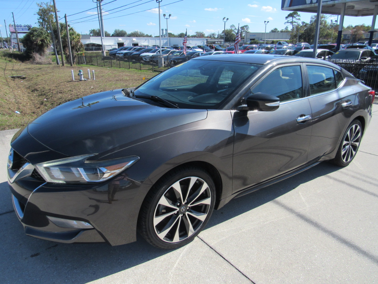 Nissan Maxima 4dr Sdn 3.5 SR 2016