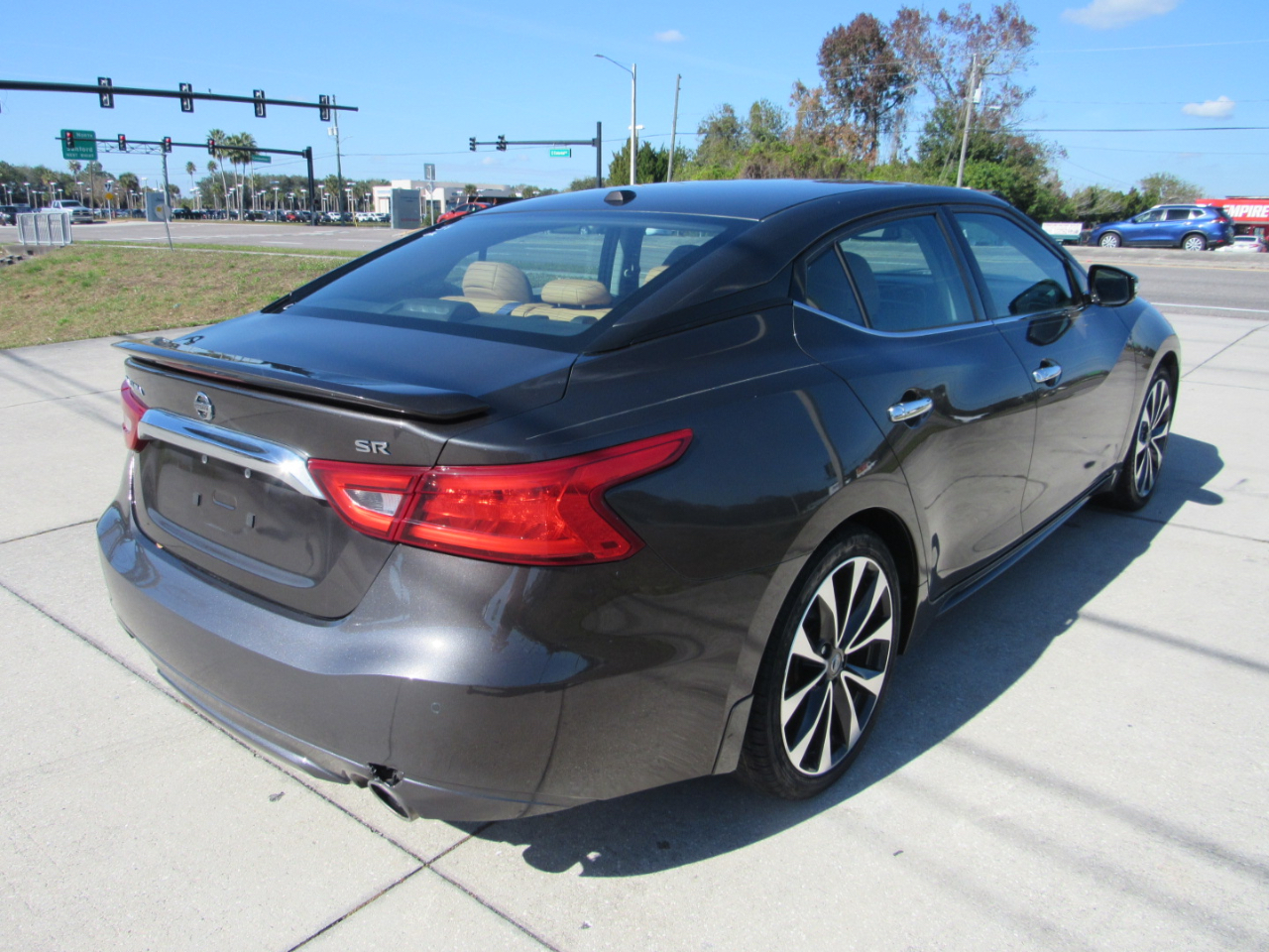 Nissan Maxima 4dr Sdn 3.5 SR 2016