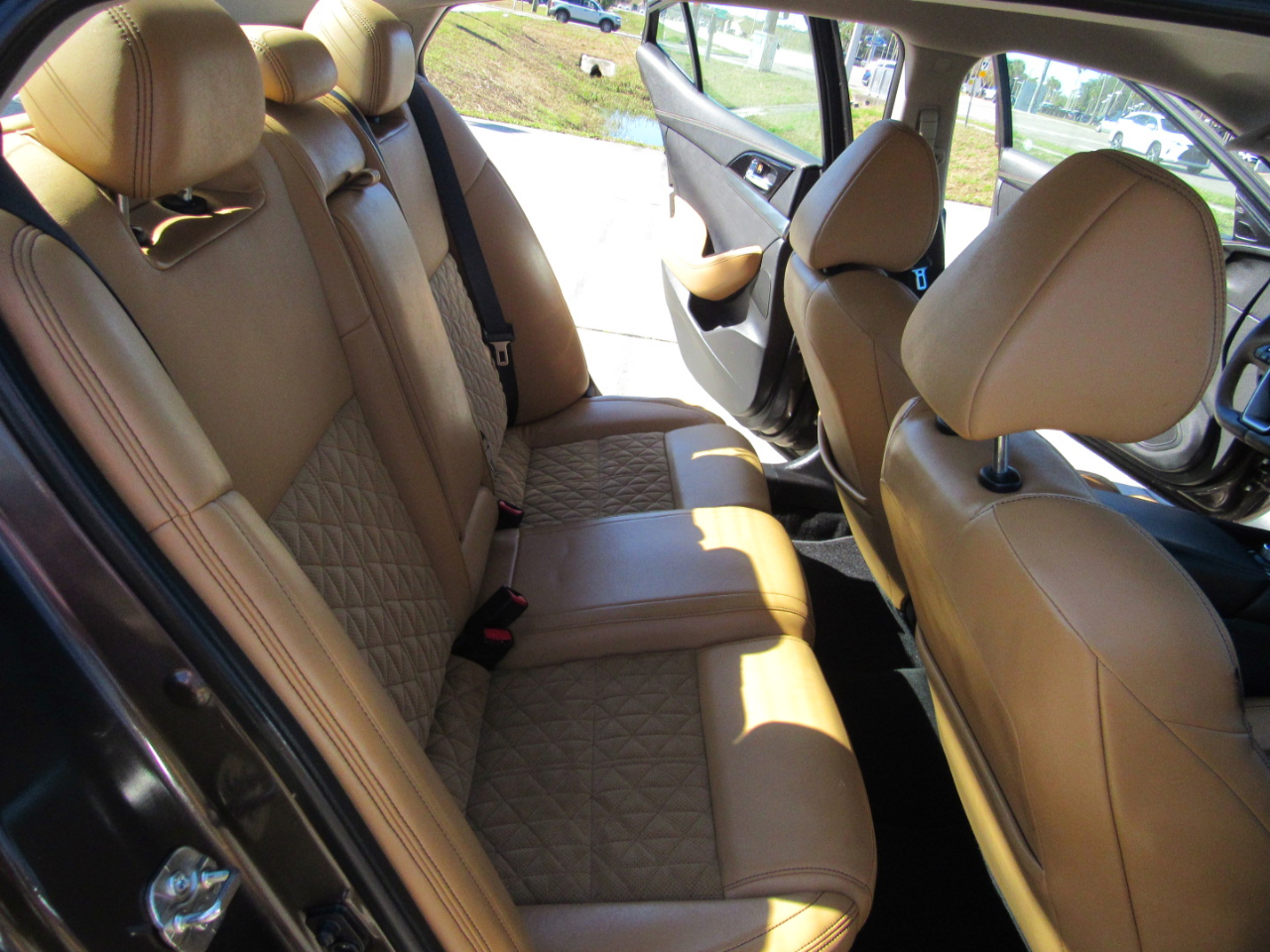 Nissan Maxima 4dr Sdn 3.5 SR 2016