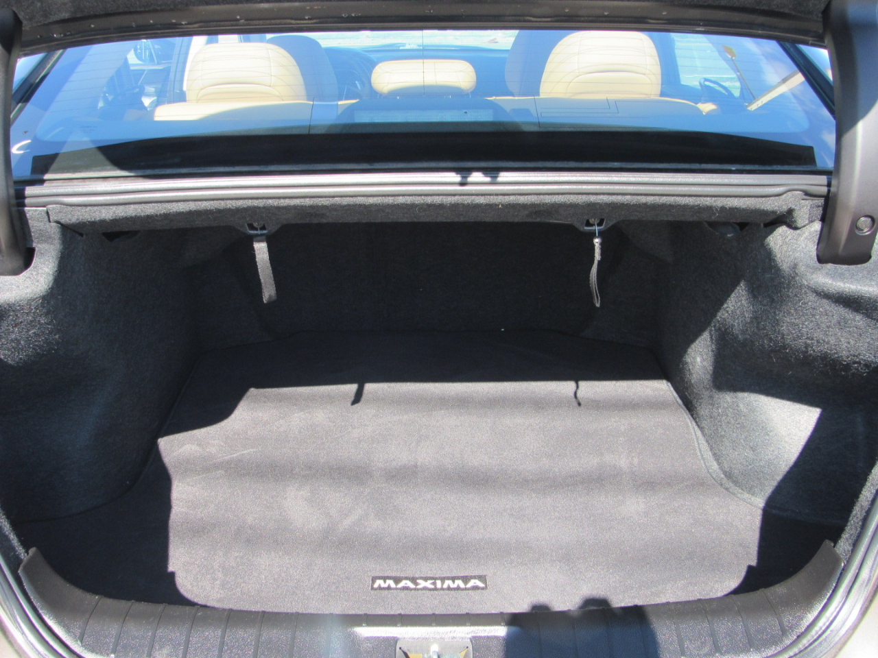 Nissan Maxima 4dr Sdn 3.5 SR 2016