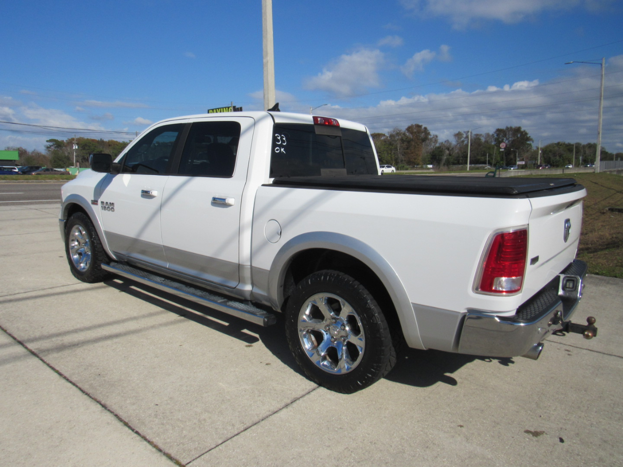 RAM 1500 2WD Crew Cab 140.5" Laramie 2016