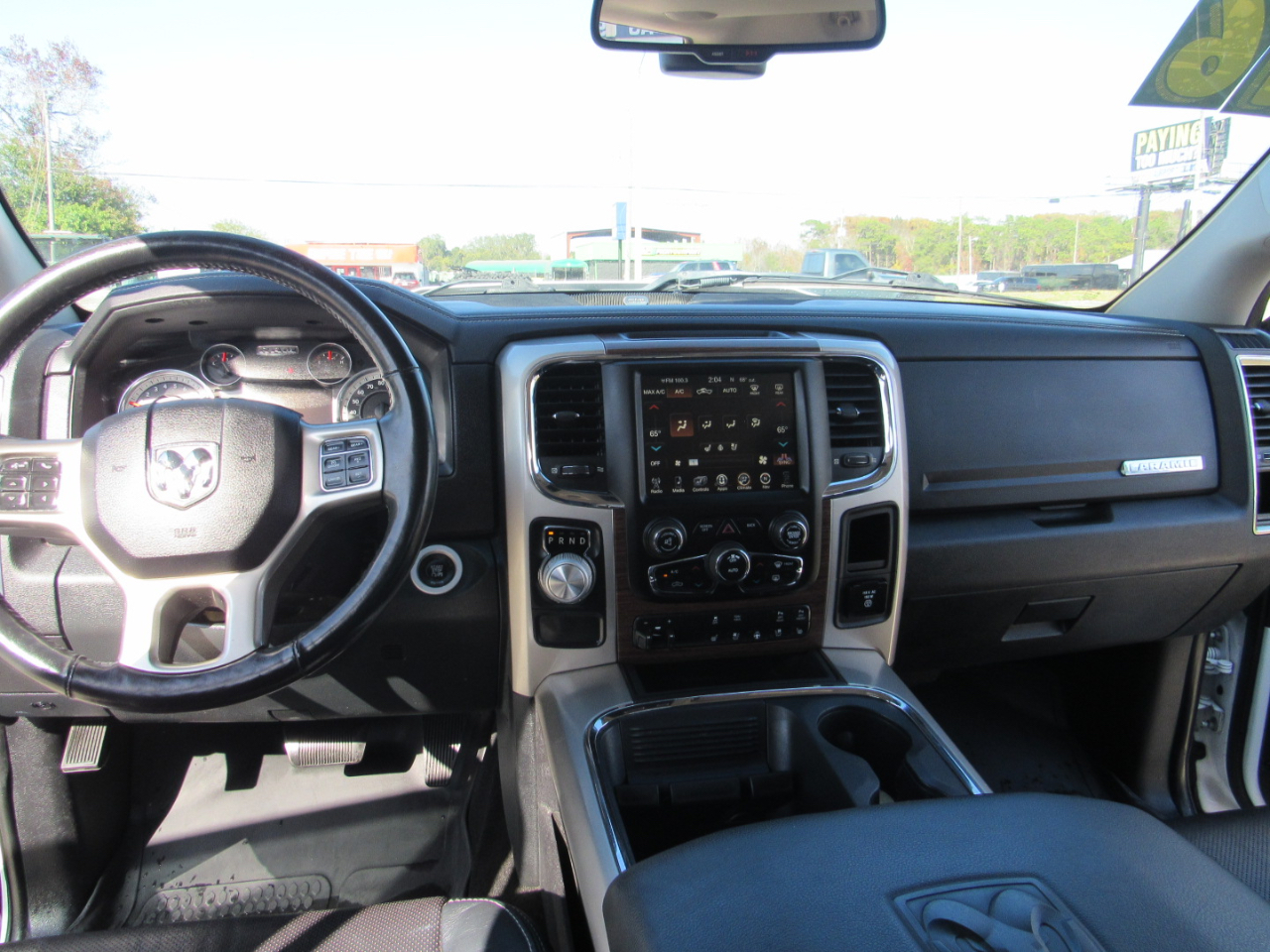 RAM 1500 2WD Crew Cab 140.5" Laramie 2016