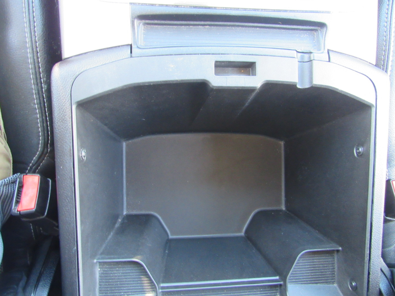 RAM 1500 2WD Crew Cab 140.5" Laramie 2016