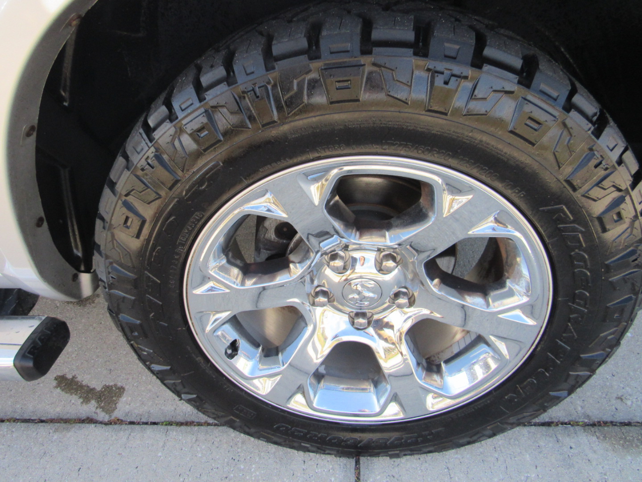 RAM 1500 2WD Crew Cab 140.5" Laramie 2016