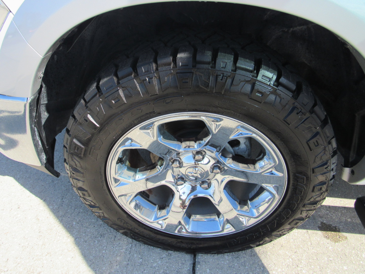 RAM 1500 2WD Crew Cab 140.5" Laramie 2016