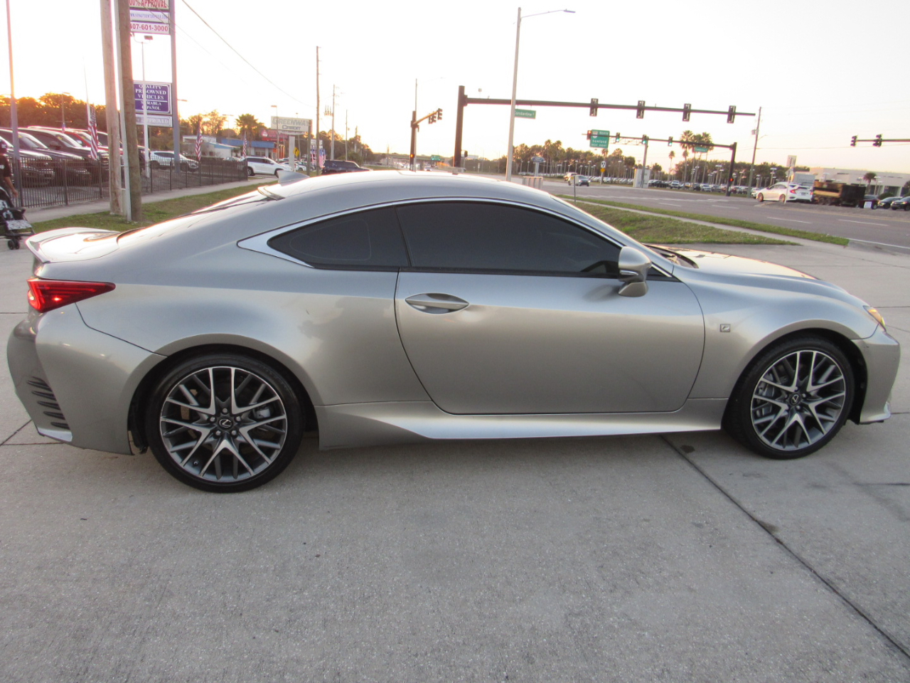 Lexus RC RC Turbo RWD 2017