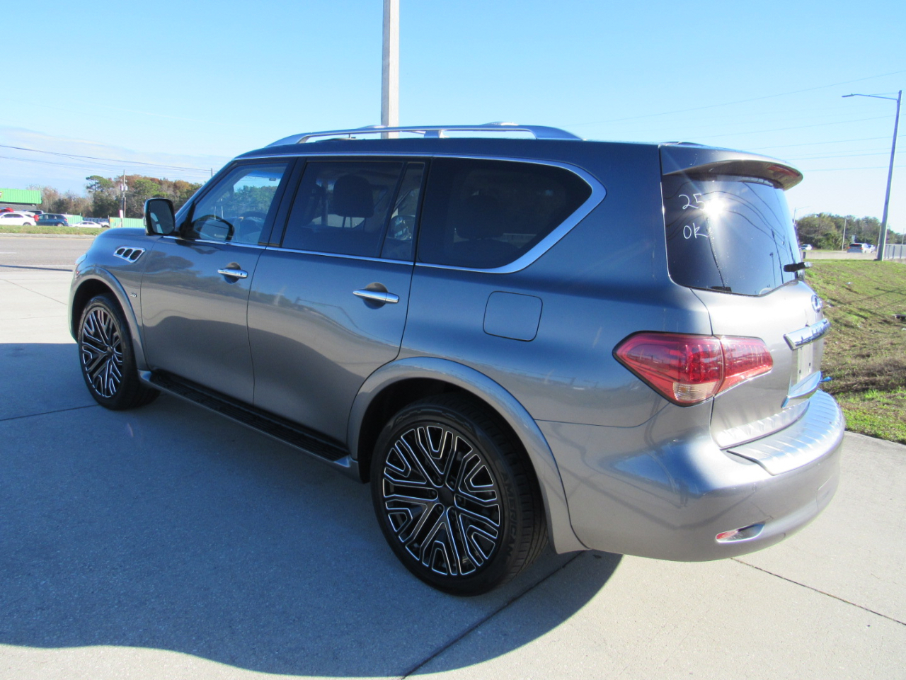 Infiniti QX80 2WD 4dr 2016