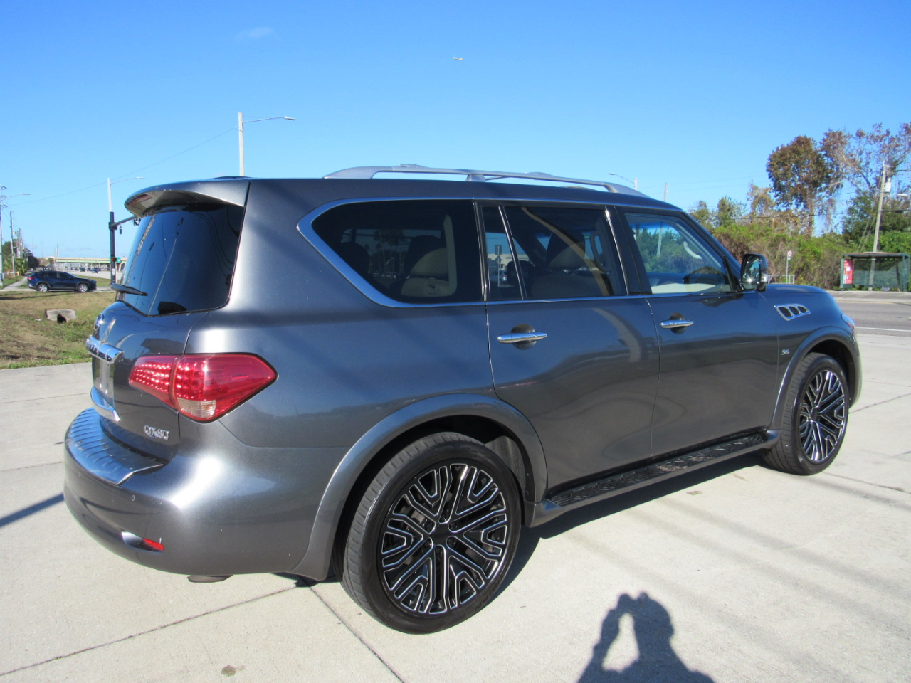 Infiniti QX80 2WD 4dr 2016