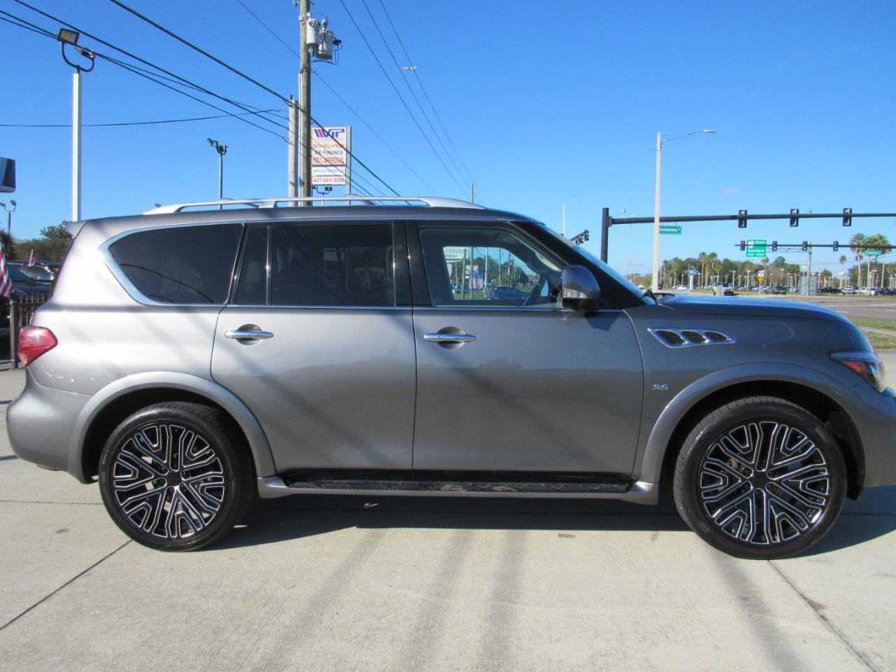 Infiniti QX80 2WD 4dr 2016