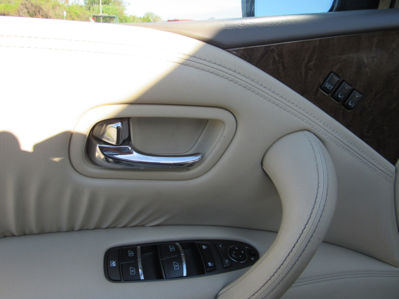 Infiniti QX80 2WD 4dr 2016