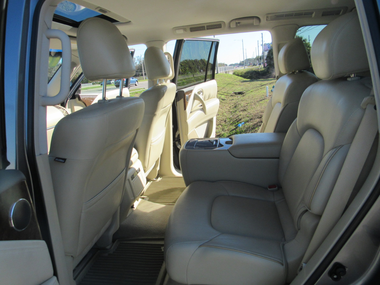 Infiniti QX80 2WD 4dr 2016