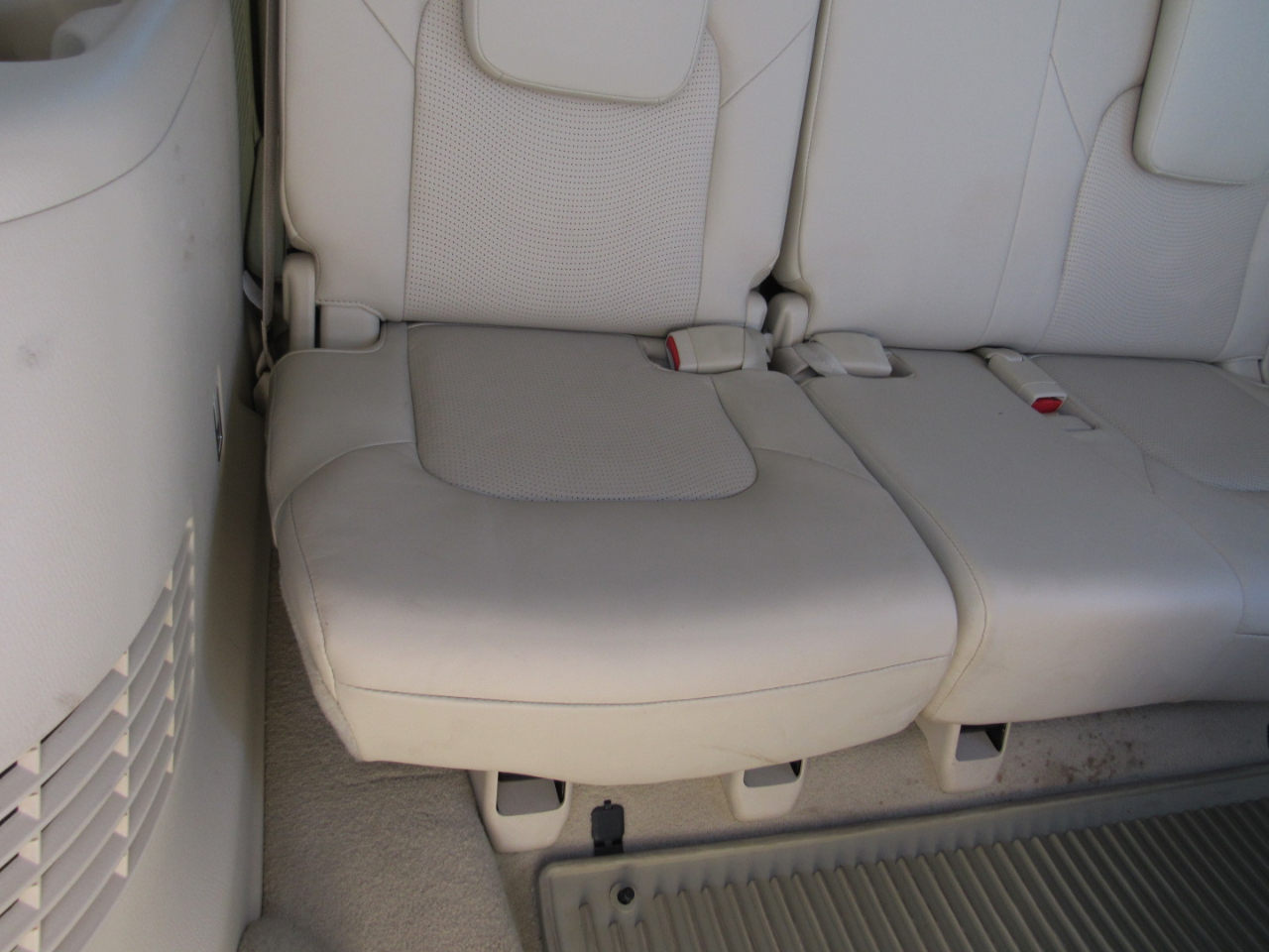 Infiniti QX80 2WD 4dr 2016