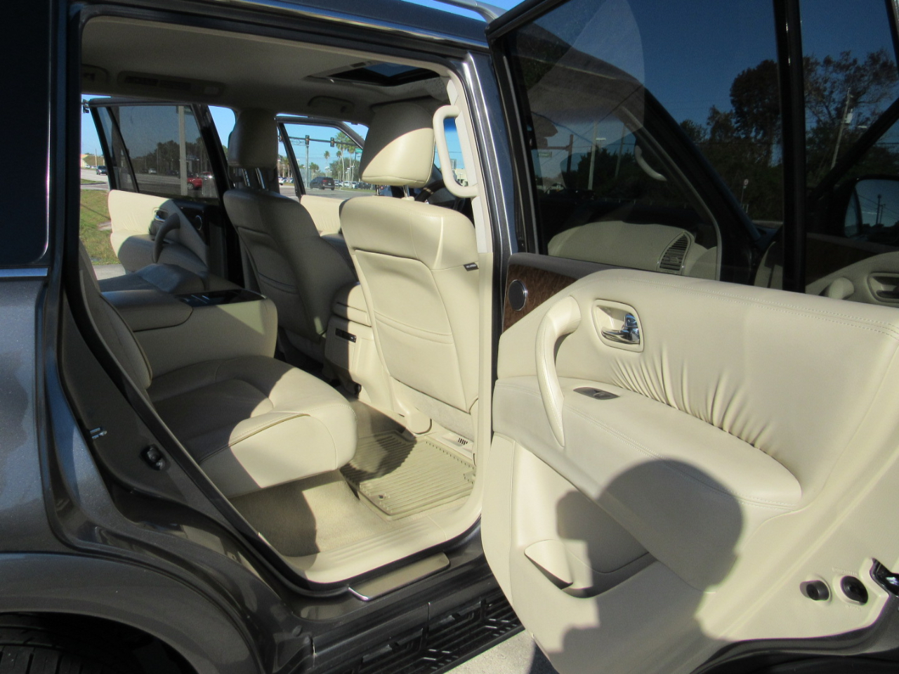 Infiniti QX80 2WD 4dr 2016