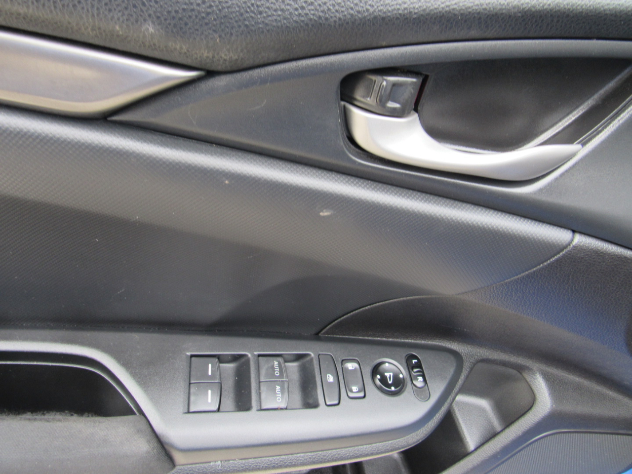 Honda Civic Hatchback LX CVT 2019